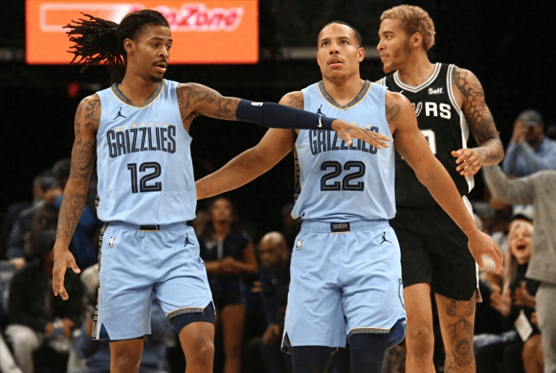 关于湖人三巨头联手，莫兰特得分突破，冲击季后赛冲击季后赛！的信息